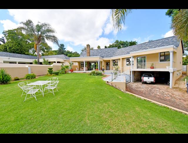 3 BEDROOM HOUSE FOR SALE IN BRAMLEY